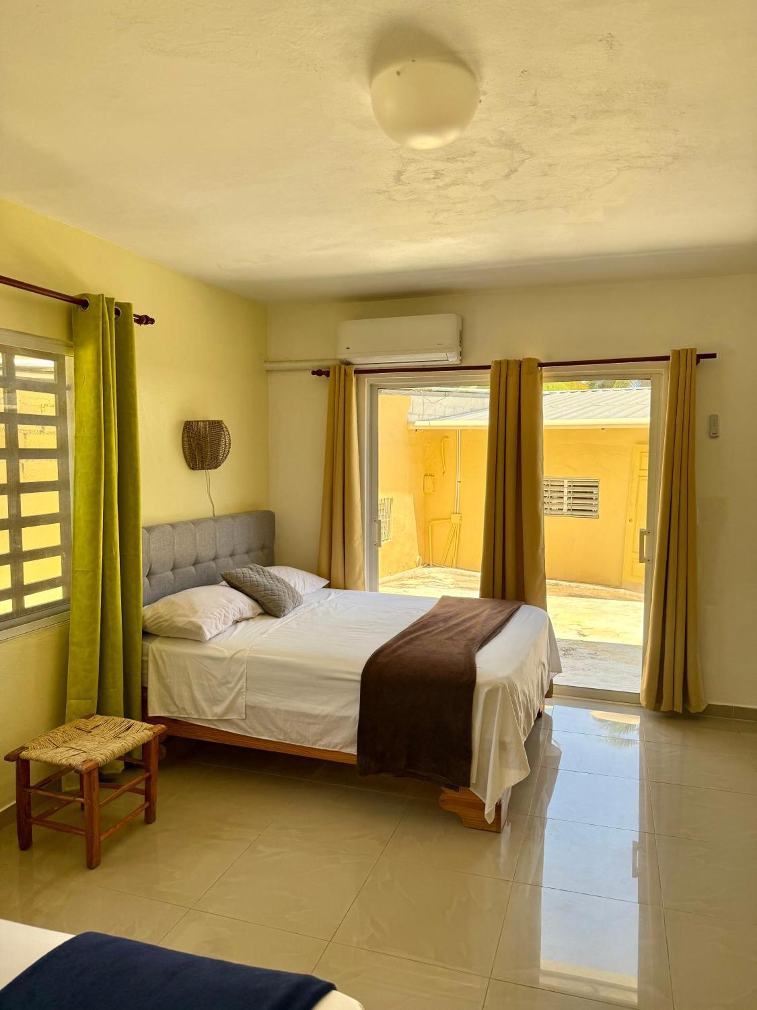 Barahona Hotel Al Mare المظهر الخارجي الصورة