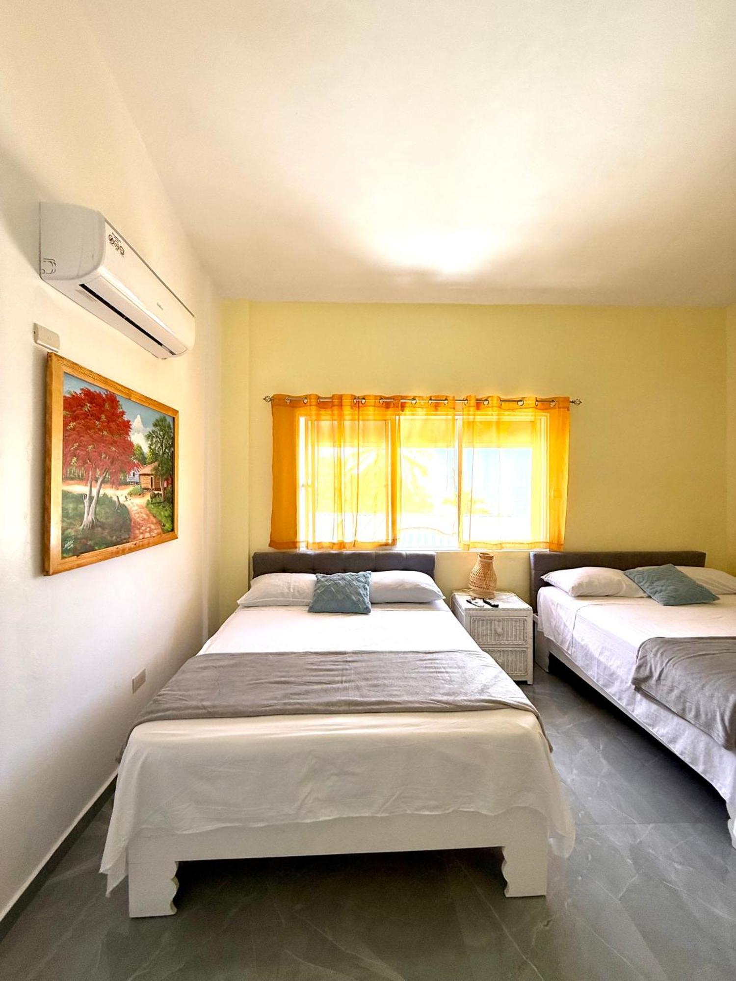 Barahona Hotel Al Mare المظهر الخارجي الصورة