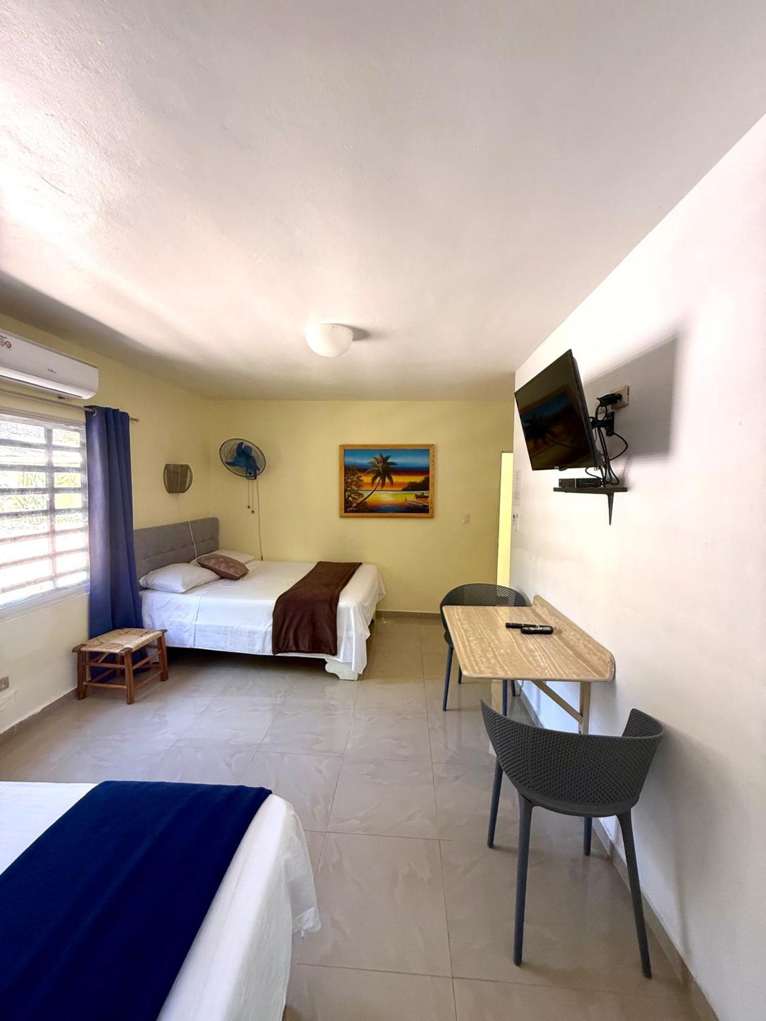 Barahona Hotel Al Mare المظهر الخارجي الصورة