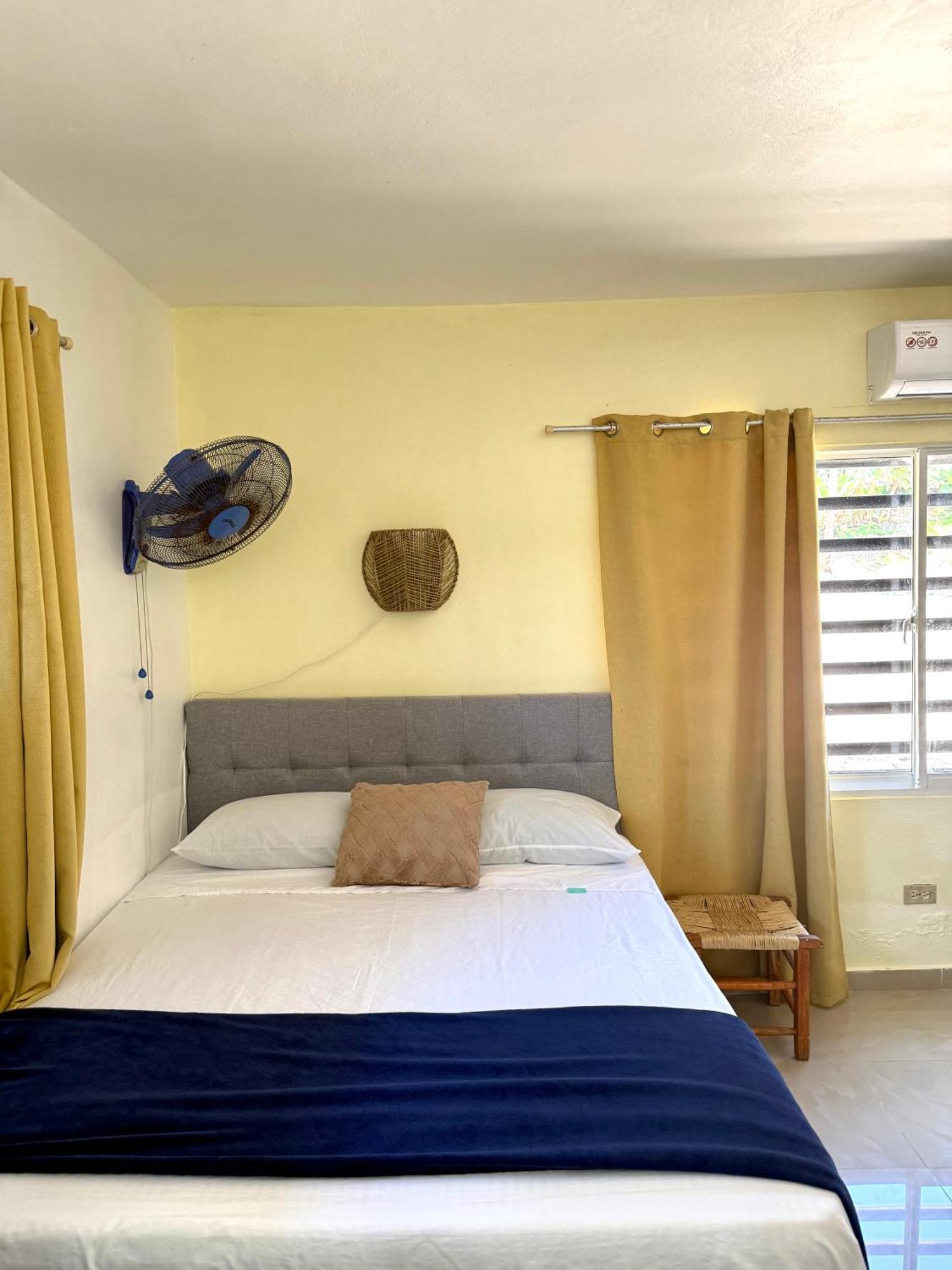 Barahona Hotel Al Mare المظهر الخارجي الصورة