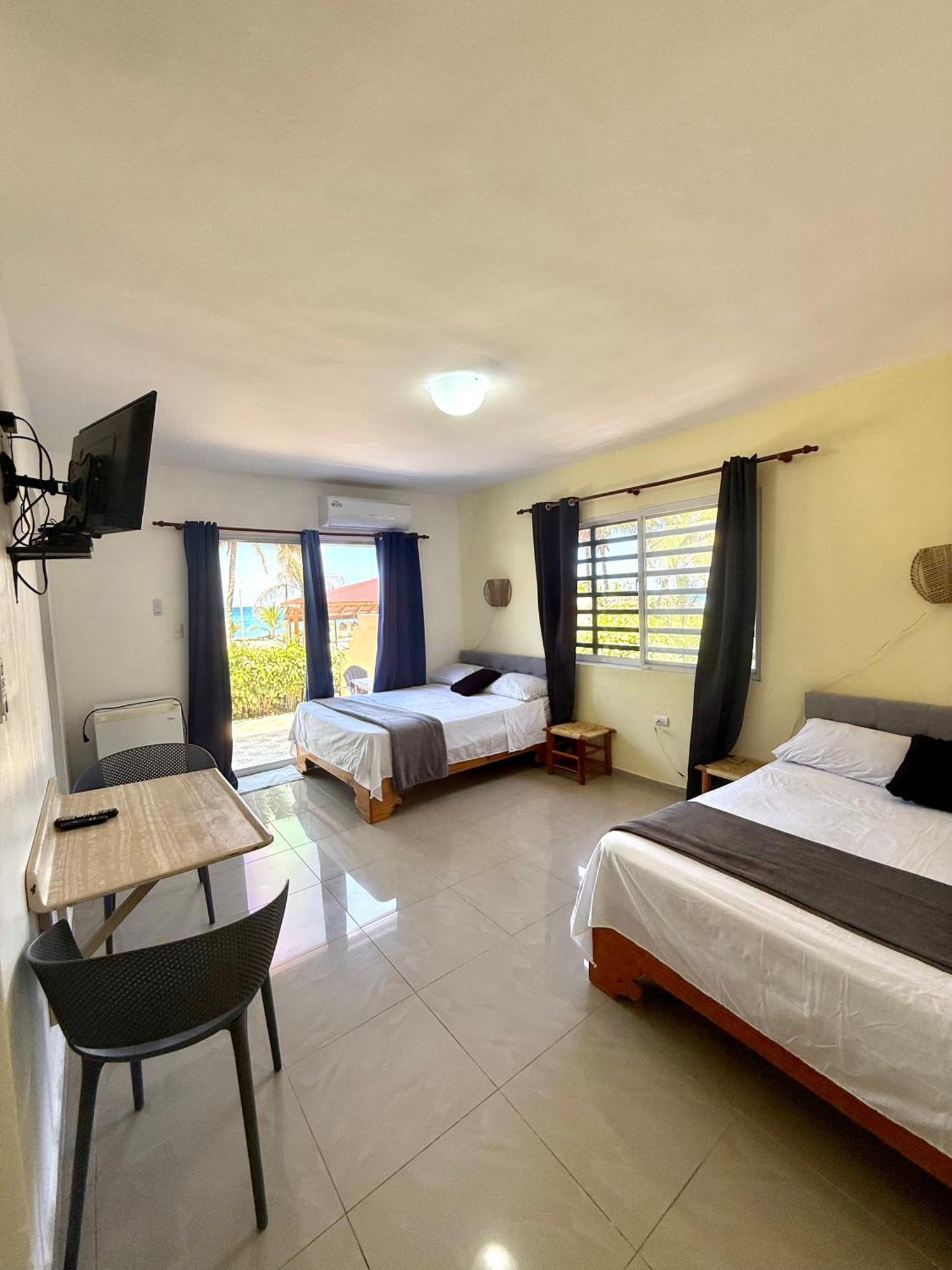 Barahona Hotel Al Mare المظهر الخارجي الصورة