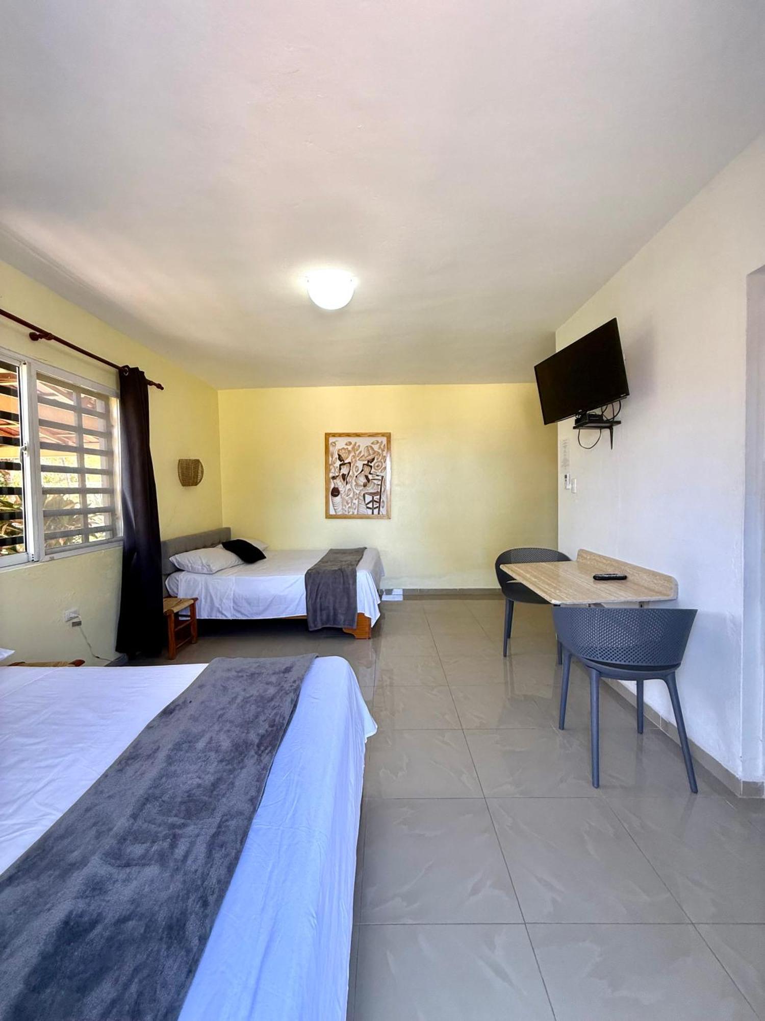 Barahona Hotel Al Mare المظهر الخارجي الصورة