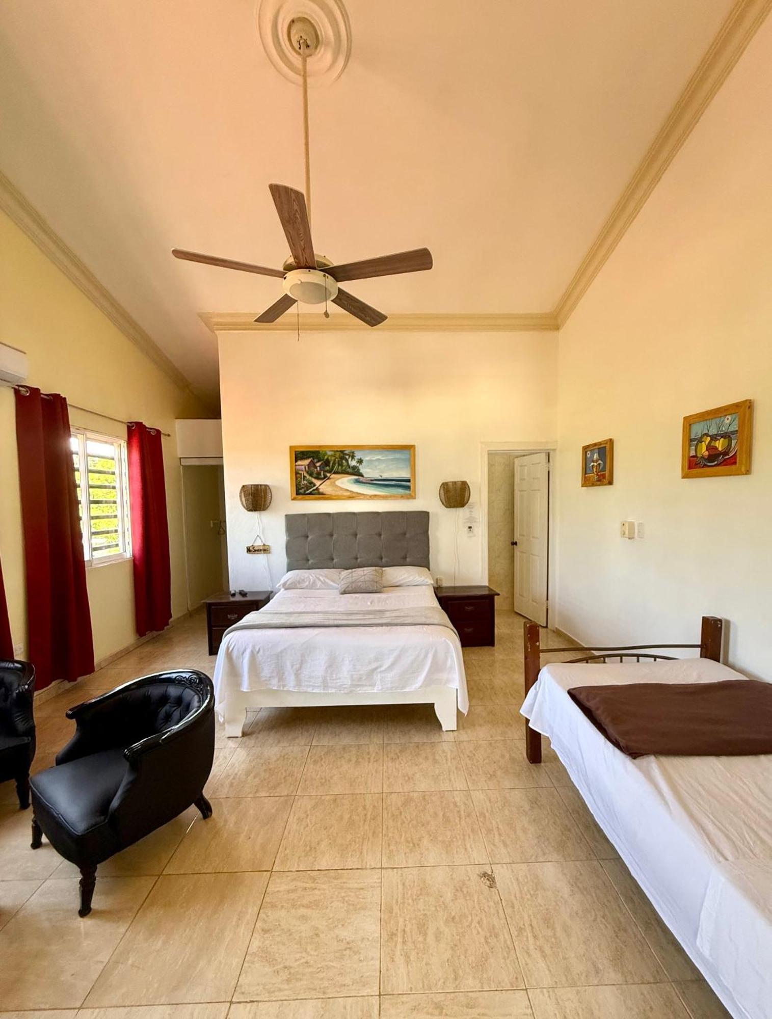 Barahona Hotel Al Mare المظهر الخارجي الصورة